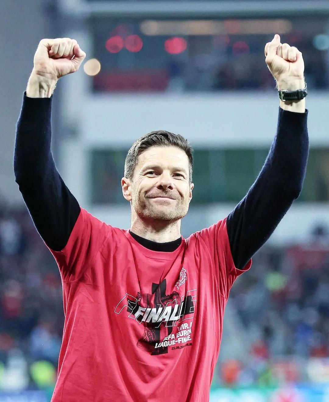 爱游戏在线登录-包含勒沃库森主场获胜，士气高涨期待赛季表现的词条