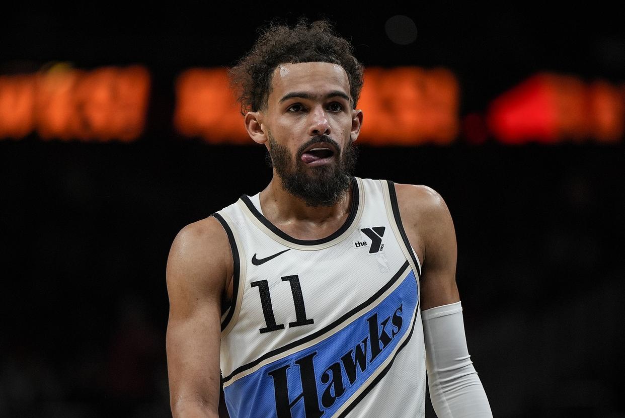 包含猛龙不敌老鹰，特雷-杨砍下34分的词条