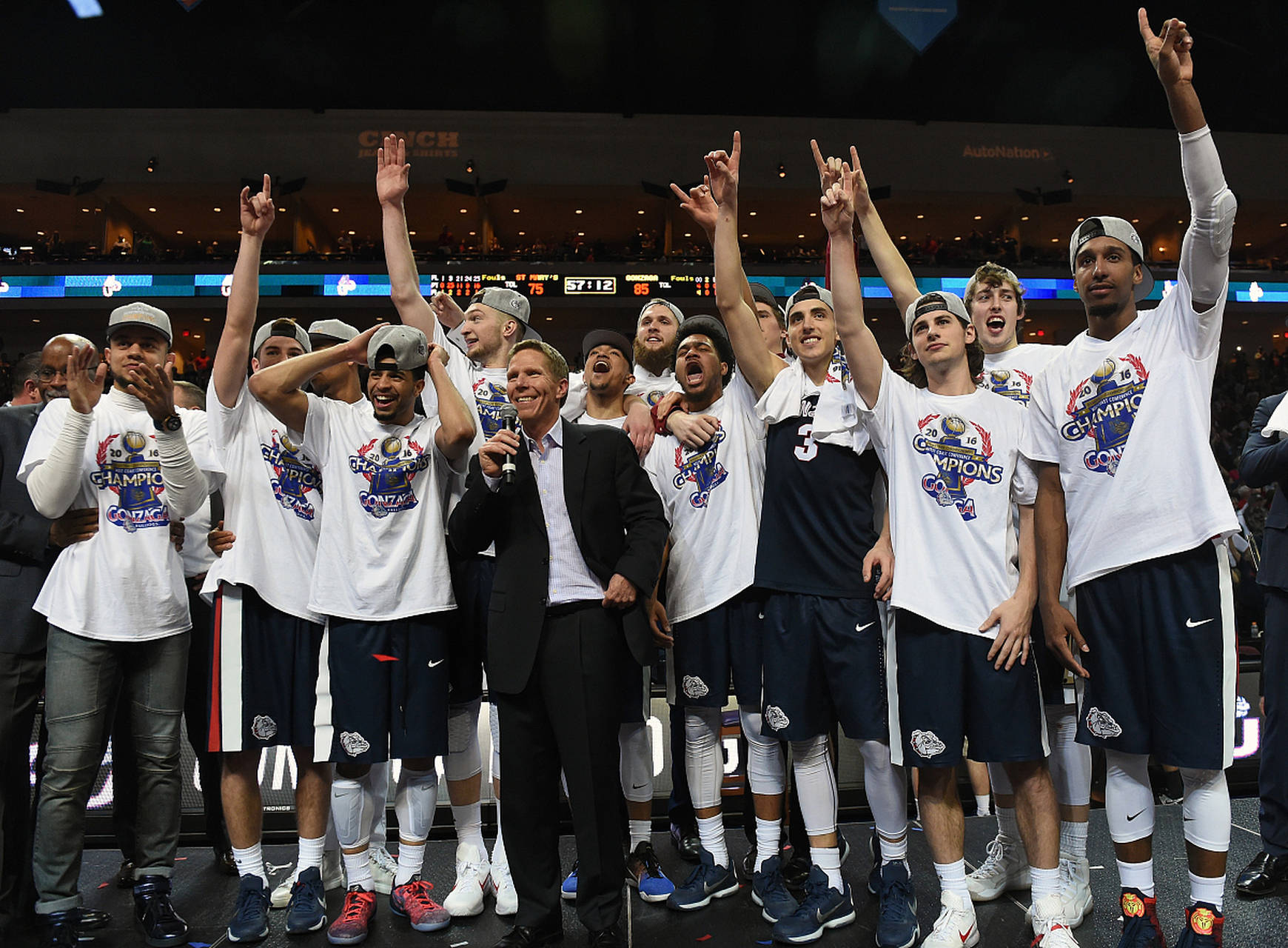 爱游戏官网网页版入口-马刺逆转灰熊，近两场全胜