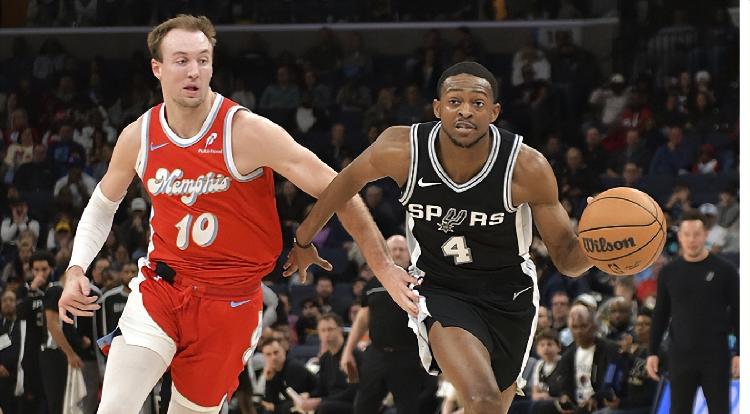 马刺逆转灰熊,近两场全胜 马刺逆转灰熊,近两场全胜